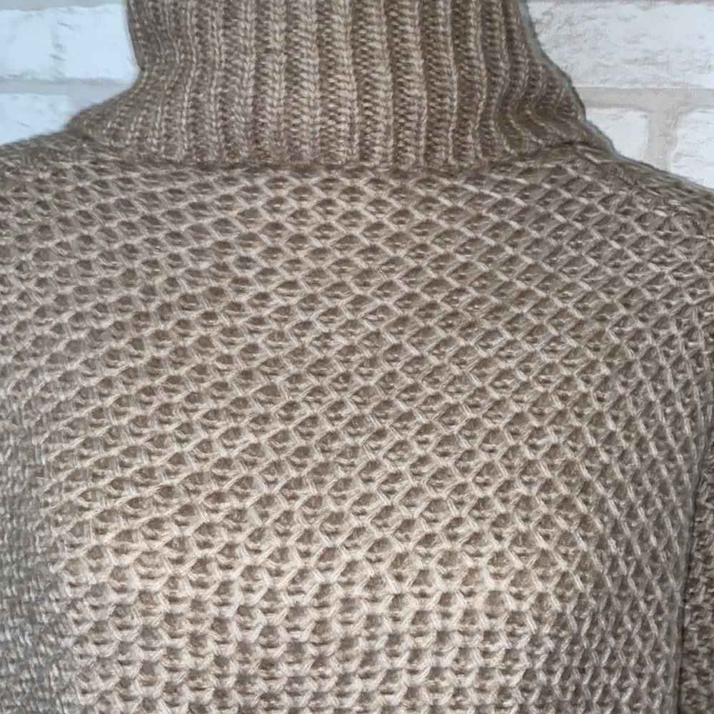 Ash Brown Honeycomb Knit Turtleneck Sweater XS Lightweight Textured Pullover - Picture 3 of 5